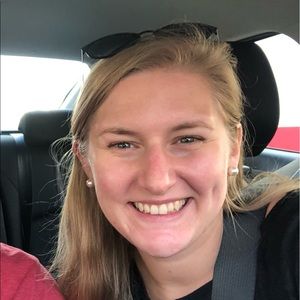 Meet your Posher, Kaitlyn